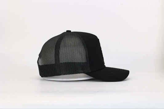 BLACK OUT TRUCKER HAT
