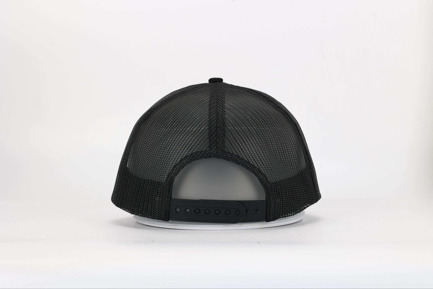 BLACK OUT TRUCKER HAT