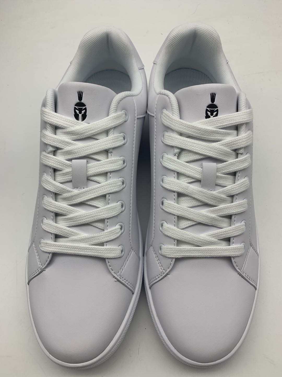 300 MINDSET CASUAL WALKING SHOES